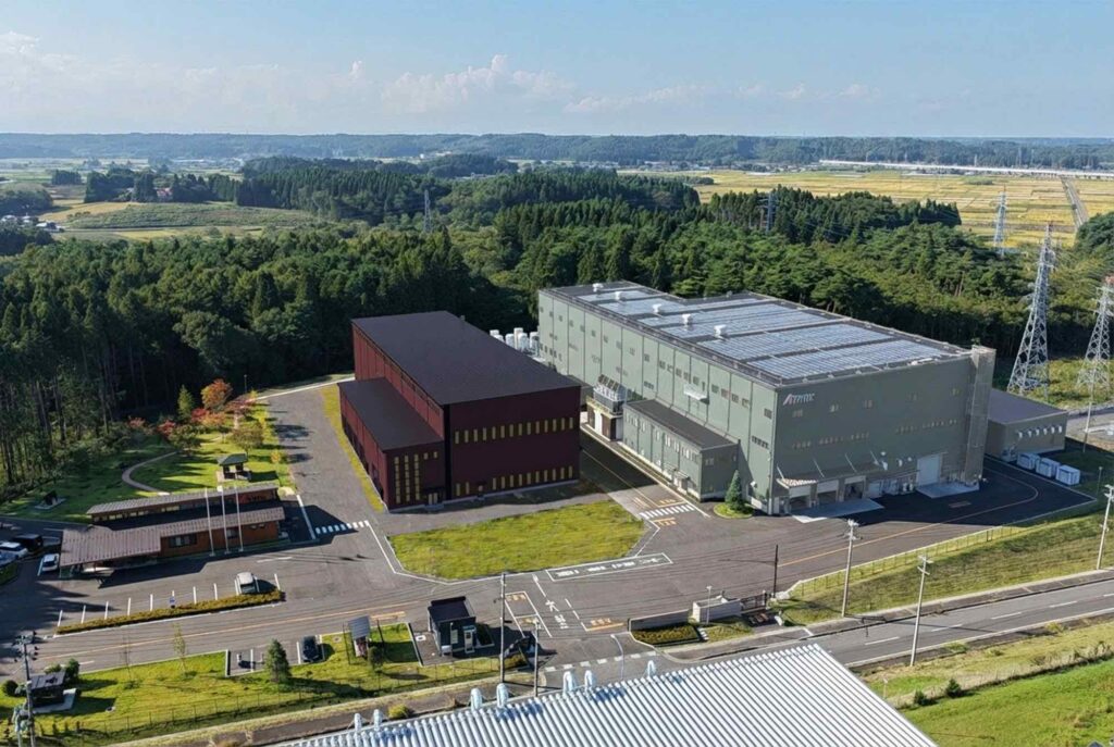 エプソンアトミックス 北インター第二事業所(中央の黒い建物が新工場の増設イメージ)